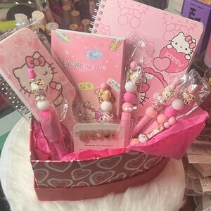 Hello Kitty Pink Stationery Gift Set